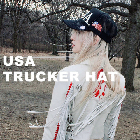 BLACK 𝐔𝐒𝐀 TRUCKER HAT